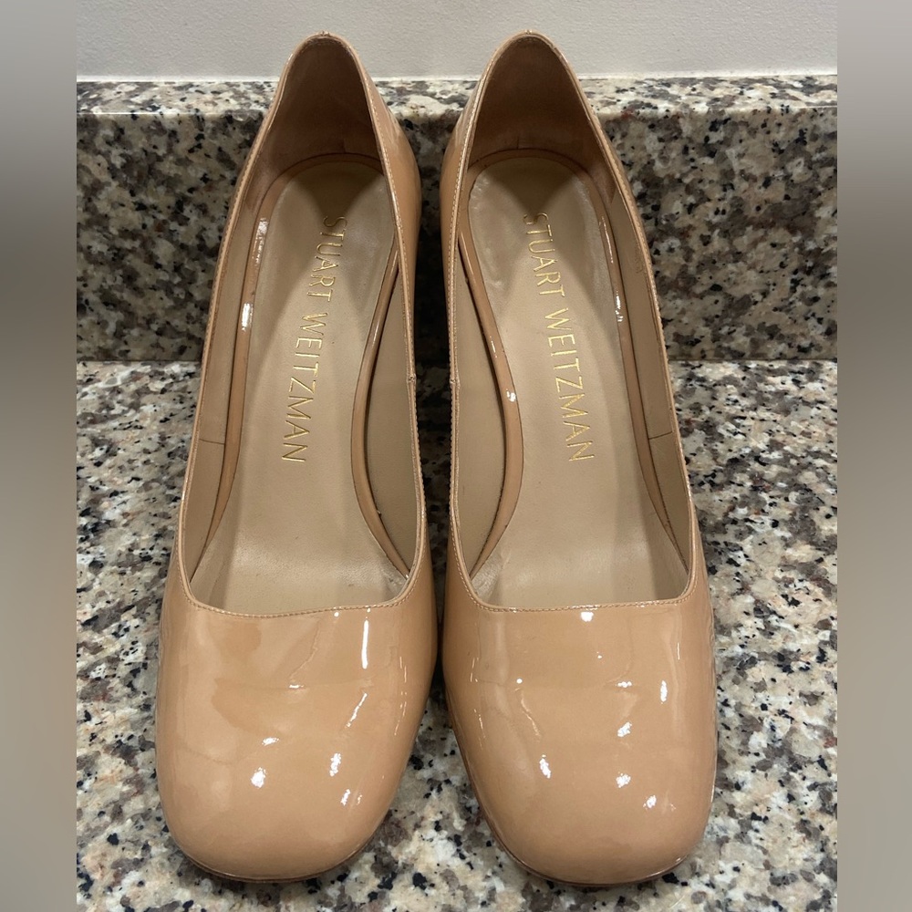 Stuart Weitzman Curveblock 85 Pumps – Nude Patent, Size 9.5
